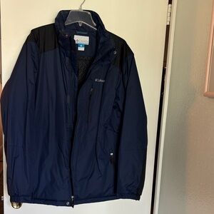 Columbia Men's Dark Blue and Black Performance Jacket